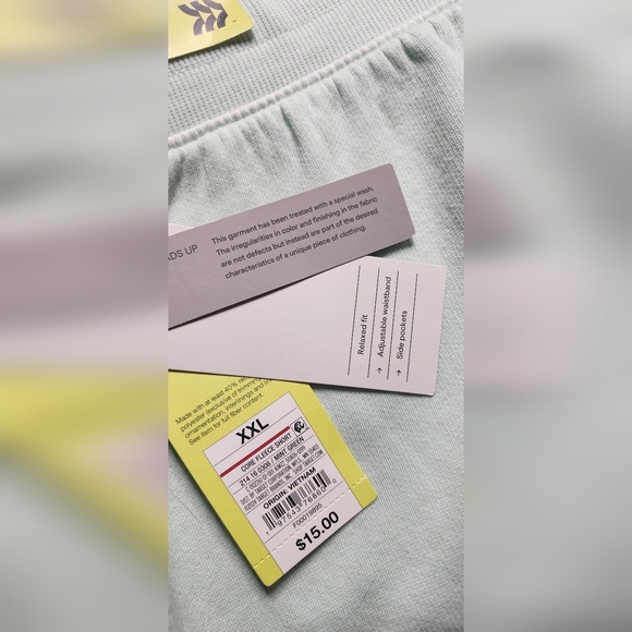 Women's Wild Fable White and All In Motion Mint Shorts Size XLL NWT - Picture 6 of 6